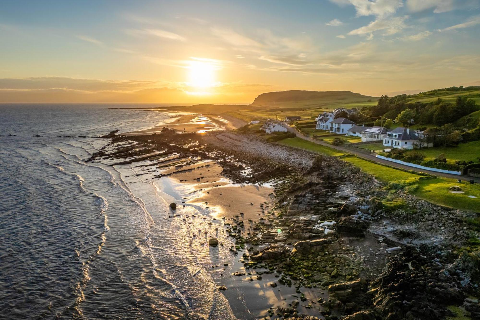Kinloch Hotel, Isle Of Arran Blackwaterfoot Екстериор снимка