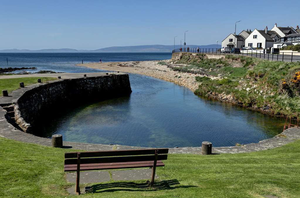 Kinloch Hotel, Isle Of Arran Blackwaterfoot Екстериор снимка