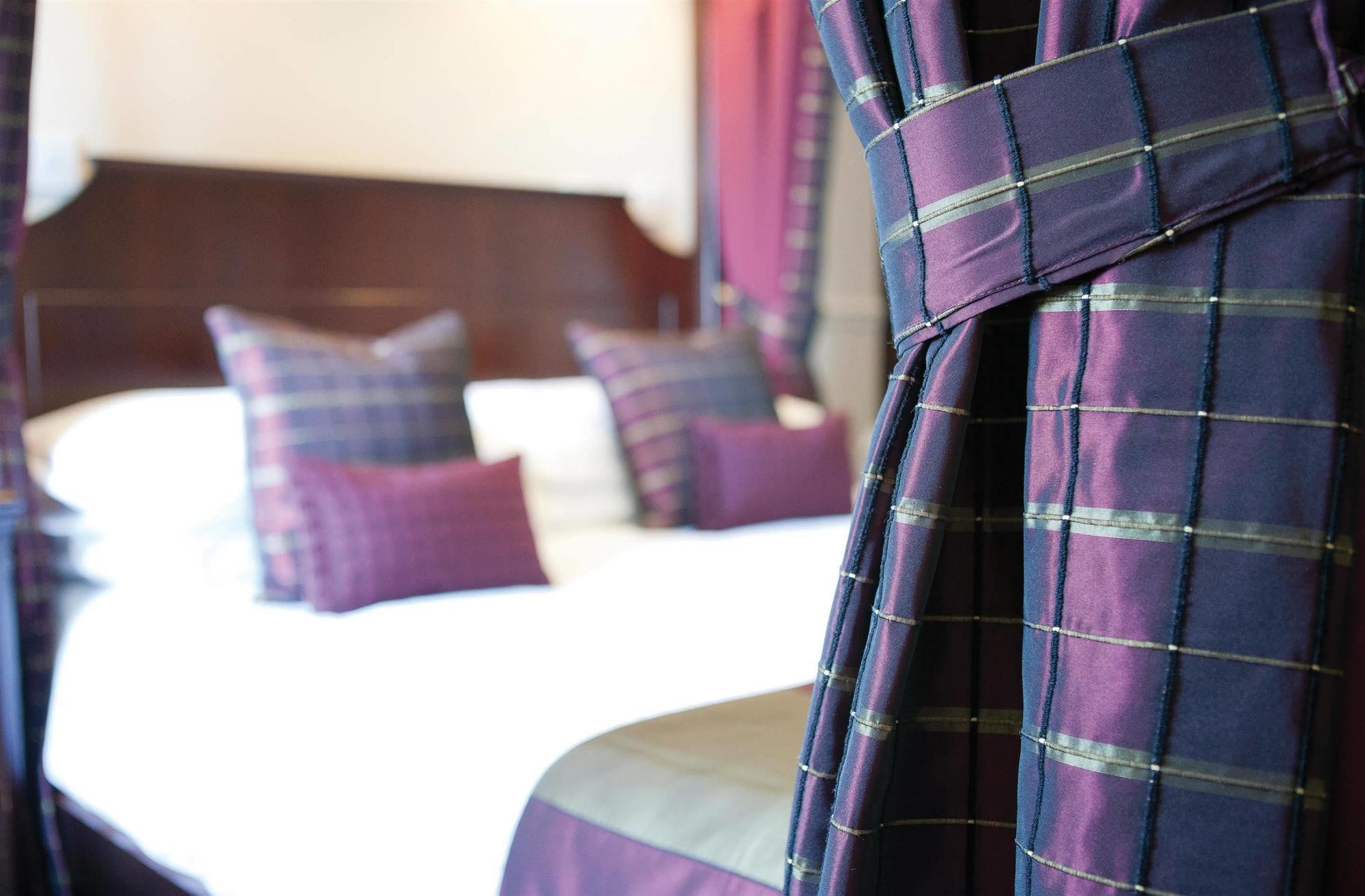 Kinloch Hotel, Isle Of Arran Blackwaterfoot Стая снимка